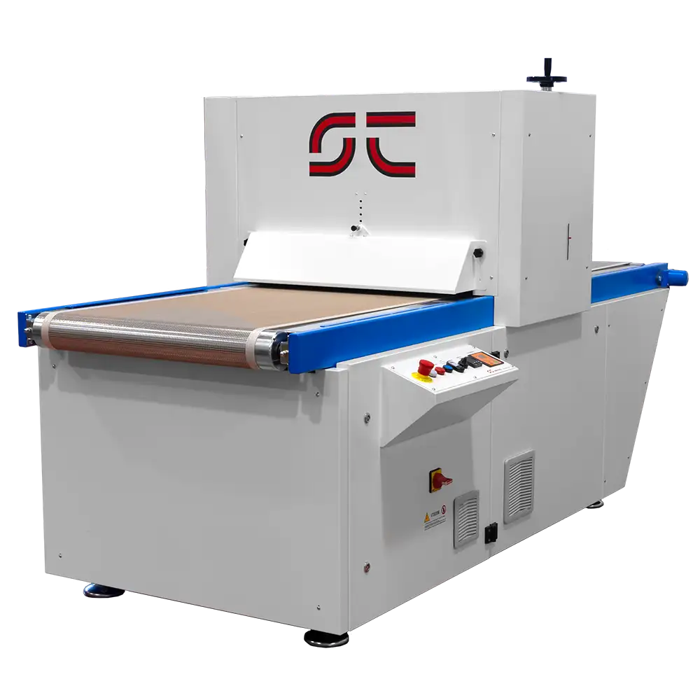 Forno industriale a nastro Ser-Tec F2 con piano di trasporto e pannello di controllo laterale